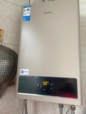 燃气热水器和电热水器哪个好（燃气热水器和电热水器哪个好些）