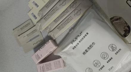 白松露小白管涂抹面膜(白松露小白管涂抹面膜怎么样)