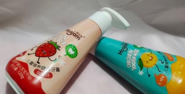 儿童皓齿健按压牙膏怎么样（皓齿健儿童牙膏价格）