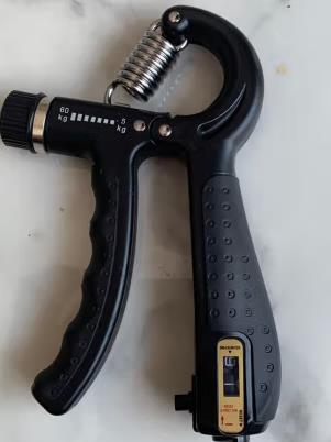 李宁lining数字握力器练手力怎么样（李宁握力器价格多少钱一个）