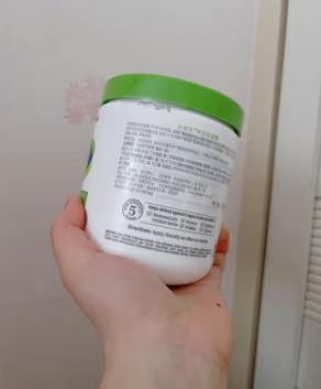 丝塔芙保湿霜适合敏感肌吗（丝塔芙保湿霜适合什么年龄）