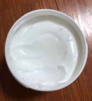 丝塔芙大白罐好用还是润肤乳好用（大白罐保湿霜可以涂脸吗？）