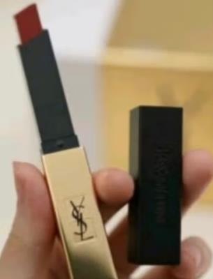 真假YSL圣罗兰小金条口红1966的区别（真假圣罗兰小金条口红的区别是什么）