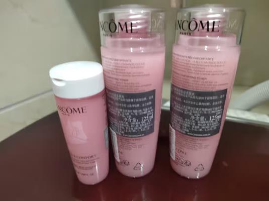 兰蔻大粉水就是爽肤水吗（兰蔻的粉水什么作用？）