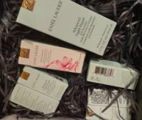 雅诗兰黛小棕瓶套装(雅诗兰黛小棕瓶套装使用顺序怎么用)