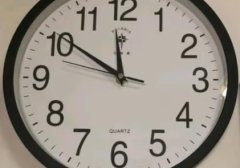 钟表客厅家用墙上创意时尚钟(墙上装饰钟表)