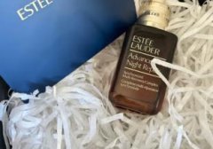 雅诗兰黛小棕瓶降价原因（雅诗兰黛小棕瓶的作用与功效）