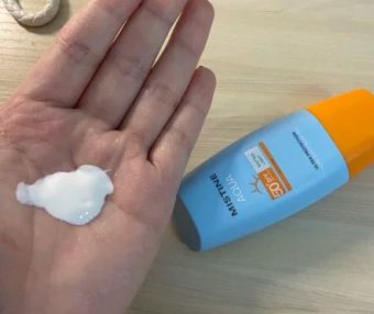 小黄帽防晒脸部可以涂身体吗(小黄帽面部防晒是不是能涂身体上)