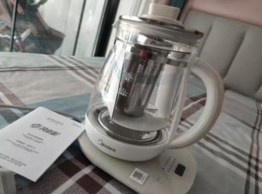 midea美的电热烧水壶配置和价格（美的新款电热水壶好用吗）